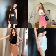 AV00 High-Waisted Skirt With Front Slit-Taya Fabrique