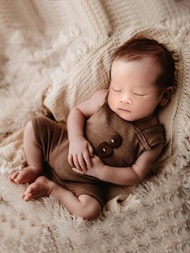 嬰兒男寶攝影服裝100天拍照連體背帶褲