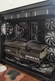 MSI GeForce RTX 4090 GAMING TRIO