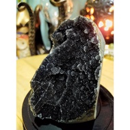 black druzy amethysts/紫晶洞/ 紫晶镇 / Amethyst geode /Amethyst cave/彩晶镇