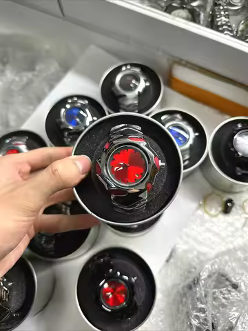 Three generations of non-oakley blade watch vintage retro niche quartz watch