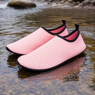 Beach shoes with professional anti slip sole material and scientific pattern design for beach water 