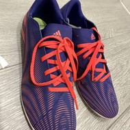 Adidas 足球鞋