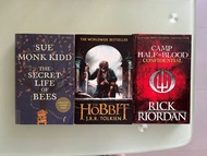 Sue Monk Kidd Secret life of bees (英版封面）The Hobbit Camp Half Blood