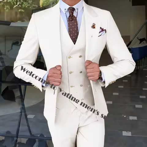 Brand New Ivory Men Wedding Suit Peak Lapel Slim Fit Groom Tuxedos Popular Dinner/Darty Dress 3 Piec