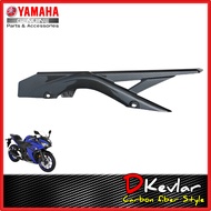 บังโซ่ R3 ปี15-20 MT03 ปี16-21 ลายเคฟล่า D-Kevlar Duke Shop   YAMAHA R3  MT03 อะไหล่แท้เบิกศูนย์ เคลือบลายเคฟล่า