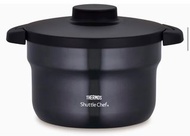 現貨🐰🐰日本直送🇯🇵Thermos Shuttle Chef 2.8L 日本版真空煲燜燒鍋 入伙禮物