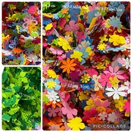 Combo of 100 flowers, leaves, insects, felt fabrics in many sizes from 3cm to 9cm