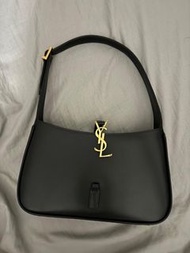 購於日本 YSL Hobo 手袋 斯文腋下包