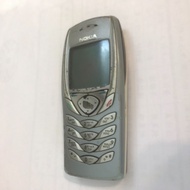 早期 Nokia 6100 經典手機，外觀良好無任何配件，,不知好壞，當故障品隨便賣(二手)