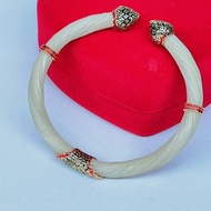 純象牙手鐲，白色，蓮花苞造型，純銀飾邊，鍍金，Sukhothai 釉料，均碼