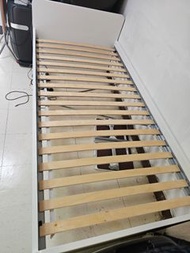 IKEA SLÄKT 單人床架 白色