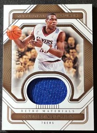 ☝🏾☝🏾☝🏾☝🏾Dikembe Mutombo (76ers) 2022-23 Panini NBA National Treasures Retro Materials