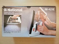 National  樂聲牌蒸氣熨斗 120v