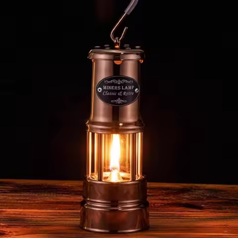 Miners lamp Flame-safety Paraffin covered oil lantern