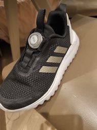 Adidas BOA 兒童運動鞋