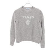 【มือสอง】 เสื้อกันหนาว PRADA คอรอบโลโก้ P24B2Q ทำจากขนแกะและขนแคชเมียร์ สำหรับผู้หญิง สภาพดี A