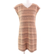 狀況極佳的 CHANEL P57978 100% 真絲襯裡，Coco 五金配件，V 領，法式袖，及膝粗花呢連衣裙，ブラウン，法國製造，正品，女款。