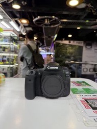 Canon 90D