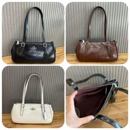 COACH CBJ05 outlet款✨純色皮單肩斜孭手提包法棍包