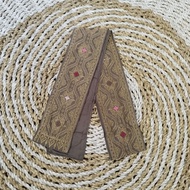Sixmo - Obi Bordir Bali Selendang untuk Kebaya