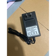 Laisai laser charger, 8.4v2A laisai charger, laisai laser charger, hybrid charger, laisai 8.4v 2A be