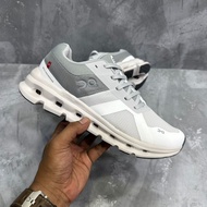 Shoes ON CLOUDRUNNER WIDE WHITE FROST