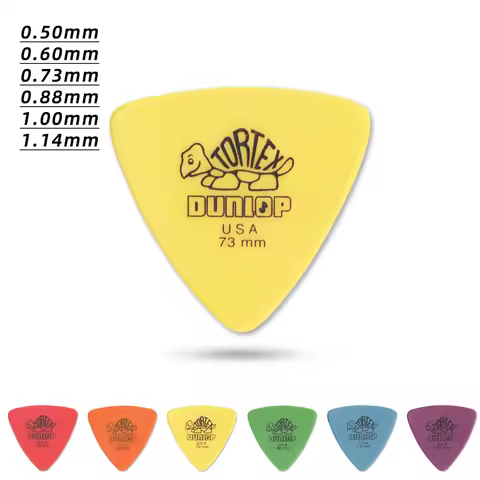 Dunlop Pick. 431R Tortex Triangle frosted acoustic/electric guitar pick. Thickness: 0.50/0.60/0.73/0