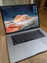 MacBook Pro 15” 2018 500GB SSD / 2.2GHz / Intel Core i7 / 16GB RAM