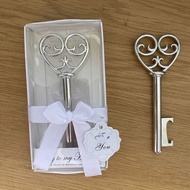 Portable beer bottle opener, beer opener, bottle opener, small tool, heart-shaped beer bottle opener
