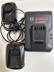 Bosch 吸塵機電池及火牛 。型號：AL 1880 CV