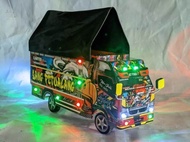 Truk Oleng Full Lampu/truk Oleng Terbaru/truk Oleng Terlaris/truk Oleng Termurah/truk Oleng Full Kayu/truk Oleng/miniatur Truk Oleng/miniatur Truk/miniatur Truk Full Lampu/miniatur Truk/mainan Anak/mobil Oleng/mobil Mainan