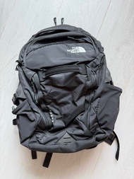 The North Face Surge Backpack 背包