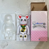 Medicom Toy BE@RBRICK 招き猫 400%白色招財貓