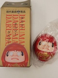 Kenelephant 達摩扭蛋 (現代美術二等兵)