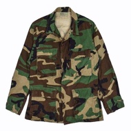 เสื้อทหารอเมริกา (Woodland) USA Army Shirt “มือสองสภาพดี” #M81 preloved