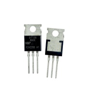 BT136-800 Transistors Triac 4A-800V TO-220 There Is