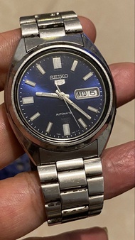 經典古董 Seiko 5 精工  機芯：著名 7S26 自動上鏈機械機芯（耐操、維修方便）