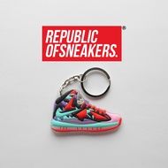 [2D KEYCHAIN] NIKE LEBRON 20 (MIXCOLOUR)