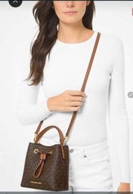 Michael Kors Small Bucket 迷你可愛水桶包 可手挽.側跨