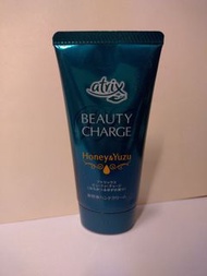 Atrix beauty charge honey & yuzu hand cream