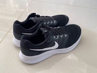 NIKE RUN SWIFT 3 跑步鞋