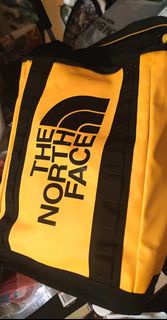 The North Face Explore Fusebox L 背包

(yellow)