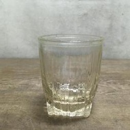 WH15837【四十八號老倉庫】全新 早期 台灣 淡黃綠色 厚重 氣泡 玻璃杯 角杯 170cc 50年↑ 1杯價