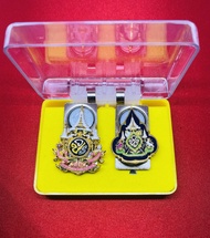เข็มที่ระลึก 72 พรรษา แบบคู่ แบบ เข็ม หมุด แม่เหล็ก (พร้อมกล่องอย่างดี) ราคา โปร