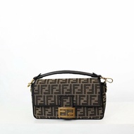 全新Fendi Baguette法棍包