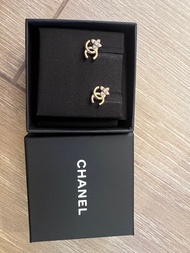 Chanel 雙C logo 蝴蝶結耳環