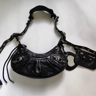 巴黎世家balenciaga月牙包xs