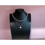 Necklace with jade necklace