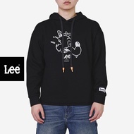 LEE เสื้อฮู้ดดี้แบบสวมผู้ชาย คอลเลคชั่น Lee x Akid From Yesterday ทรง Loose รุ่น LE F225MHODN06